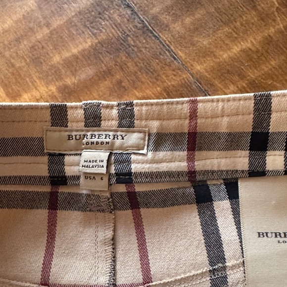 Burberry Plaid Women's Skirt 6 - Picture 4 of 9